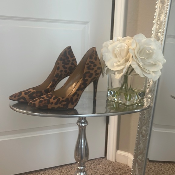 Jessica Simpson New Maxi Leopard stiletto heels Size 8 - Picture 1 of 7